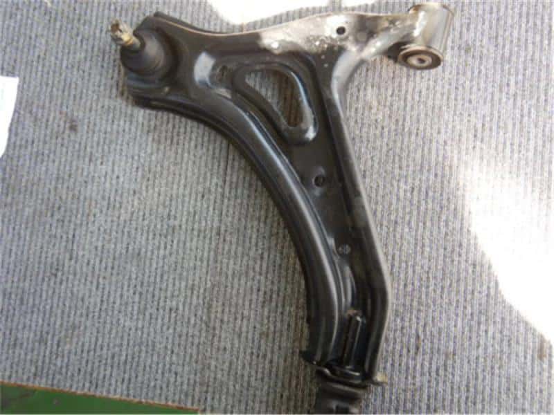 Front Left Lower Control Arm HONDA Acty 2014 EBD-HA9 — photo 1