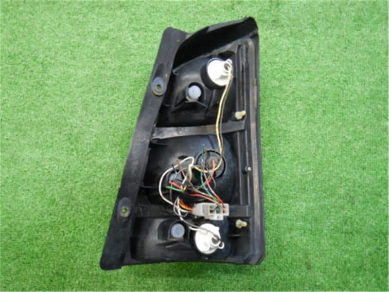 Left Tail Light SUBARU Pleo 1999 GF-RA2 84201KE010 — photo 2