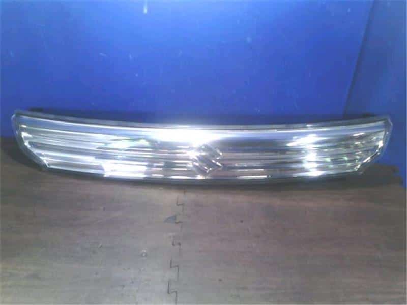 Radiator Grille SUZUKI Spacia 2014 DBA-MK32S — photo 1
