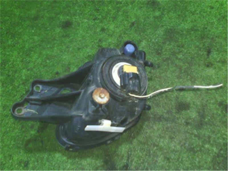 Right Fog Light TOYOTA Crown 2008 DBA-GRS203 8121030320 — photo 3