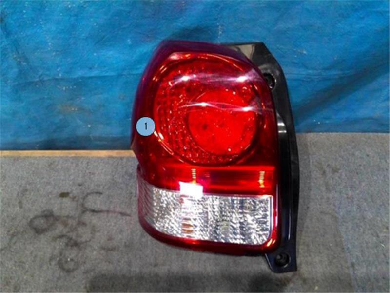 Left Tail Light TOYOTA Porte 2013 DBA-NCP141 — photo 1
