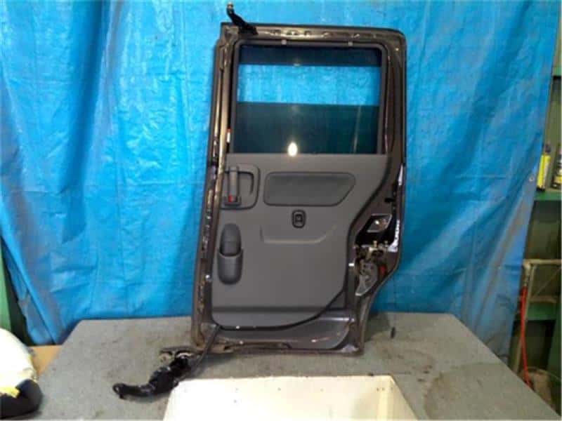 Rear Right Door Assembly SUZUKI Spacia 2014 DBA-MK32S 6850181M11 — photo 2