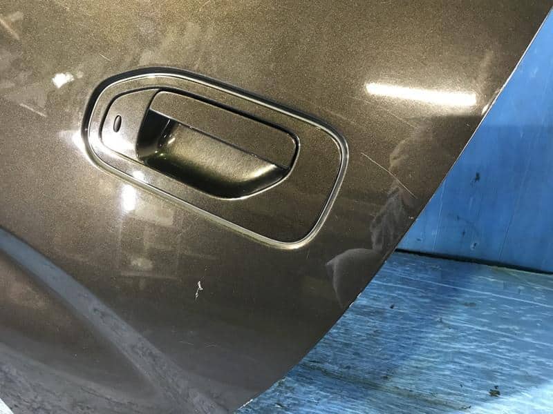 Front Left Door Assembly NISSAN Nv350 — photo 2