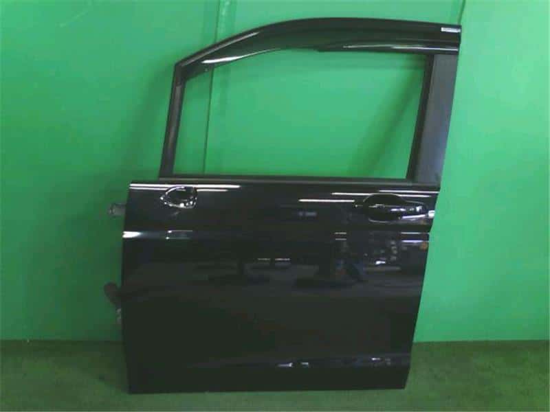Front Left Door Assembly HONDA Step Wagon 2010 DBA-RK5 — photo 1