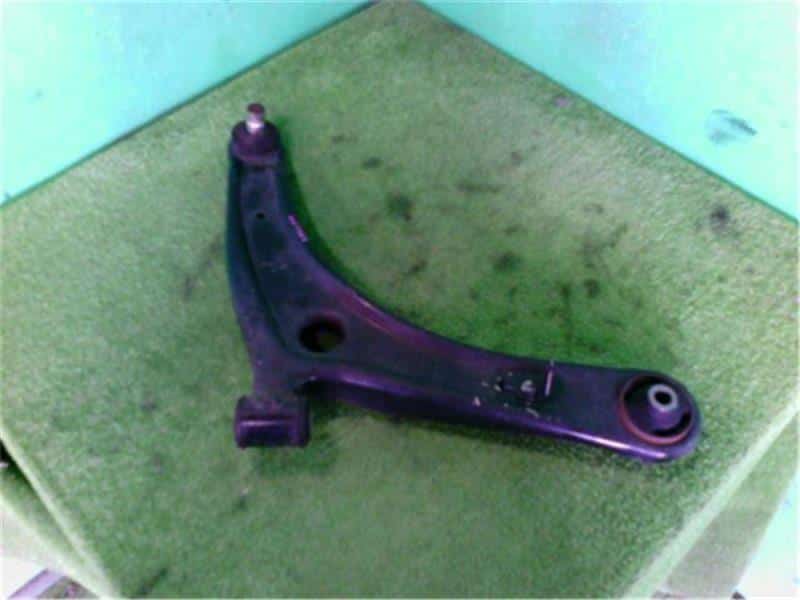 Front Right Lower Control Arm MITSUBISHI Delica D5 2012 DBA-CV2W — photo 1