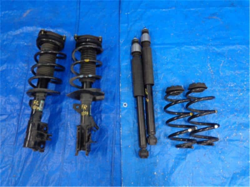 Strut set SUZUKI Landy 2010 DBA-SC25 — photo 1
