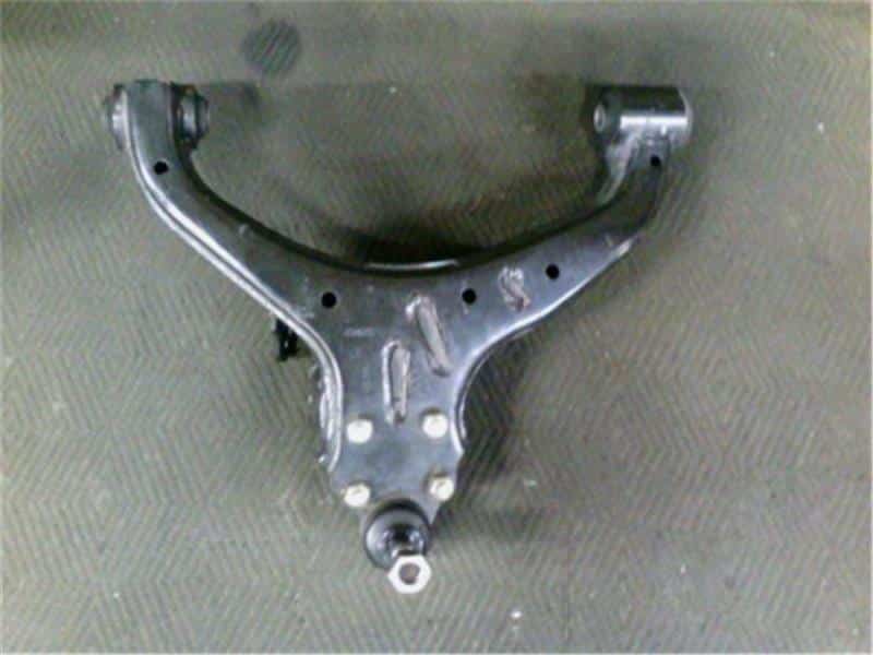 Front Right Lower Control Arm NISSAN Nv350 — photo 2