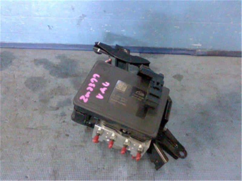 ABS Control Module SUBARU Levorg 2019 DBA-VM4 — photo 1