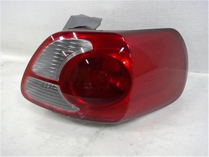 Right Tail Light TOYOTA Porte 2010 CBA-NNP10 — photo 2