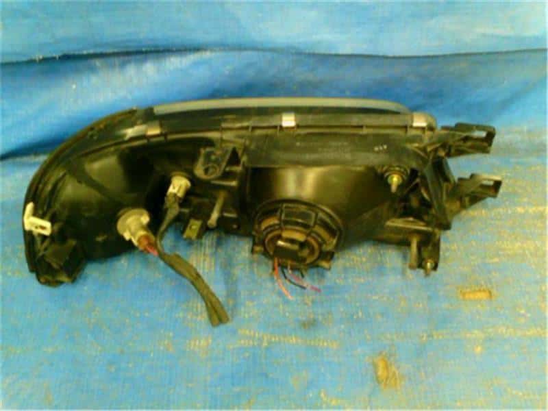 Left Headlight NISSAN Laurel 1994 E-HC34 — photo 3