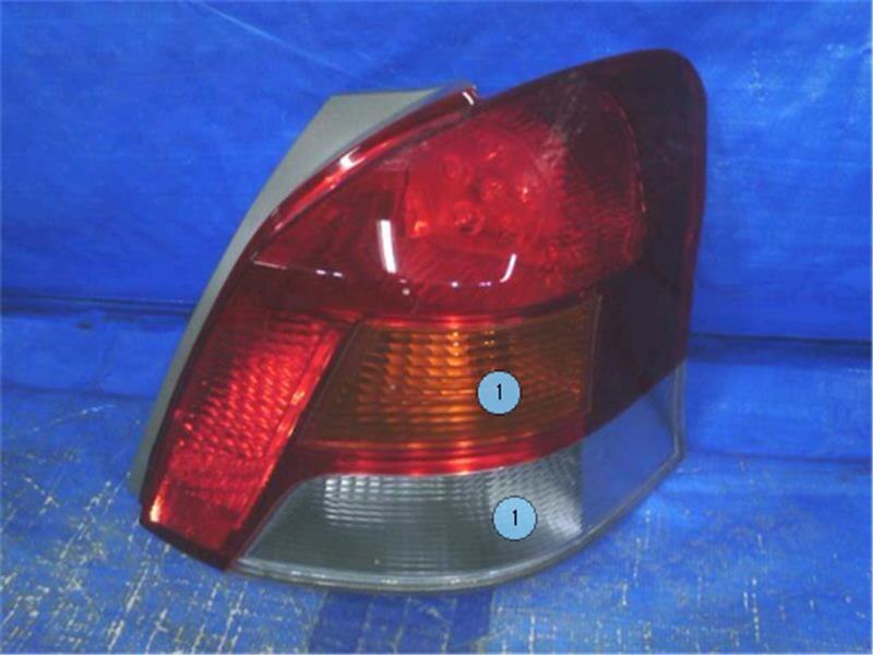 Right Tail Light TOYOTA Vitz 2010 DBA-KSP90 — photo 1