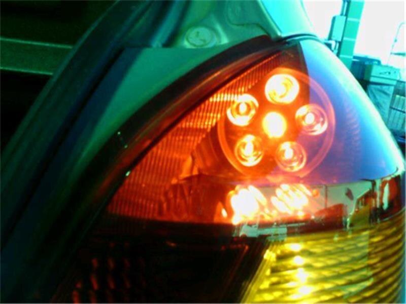 Right Tail Light TOYOTA Vitz 2010 DBA-KSP90 — photo 2