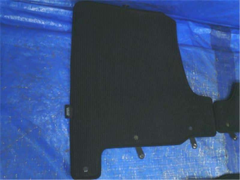 Floor Mat HONDA N-wgn 2016 DBA-JH1 — photo 4