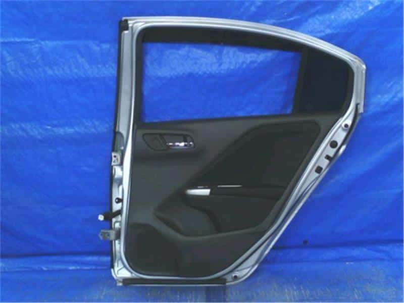 Rear Right Door Assembly HONDA Grace 2016 DBA-GM6 — photo 6