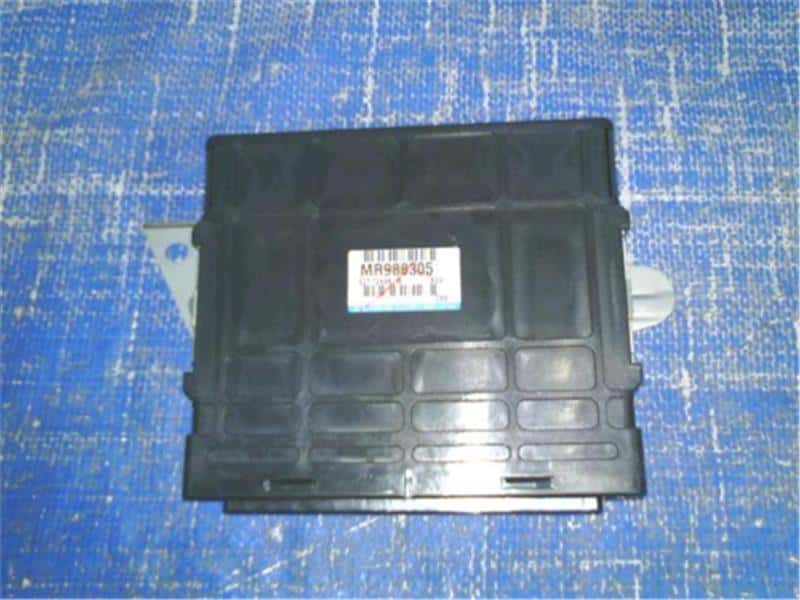 Engine Control Unit / ECU MITSUBISHI Toppo Bj 2001 GF-H41A — photo 1