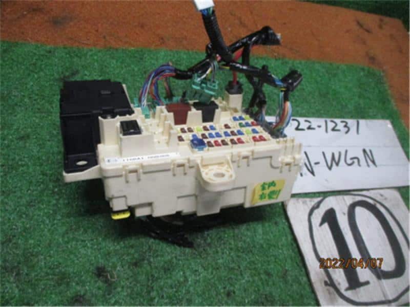 Fuse Box HONDA N-wgn 2014 DBA-JH1 — photo 1