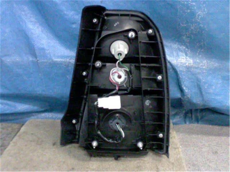 Left Tail Light TOYOTA Comfort 2013 DBA-TSS10 8156043011 — photo 7