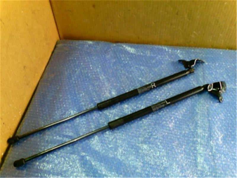 Trunk Damper SUZUKI Spacia 2013 DBA-MK32S 8185081M01 — photo 1