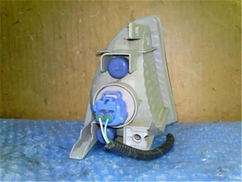 Turn Signal Light TOYOTA Aqua 2013 DAA-NHP10 — photo 2