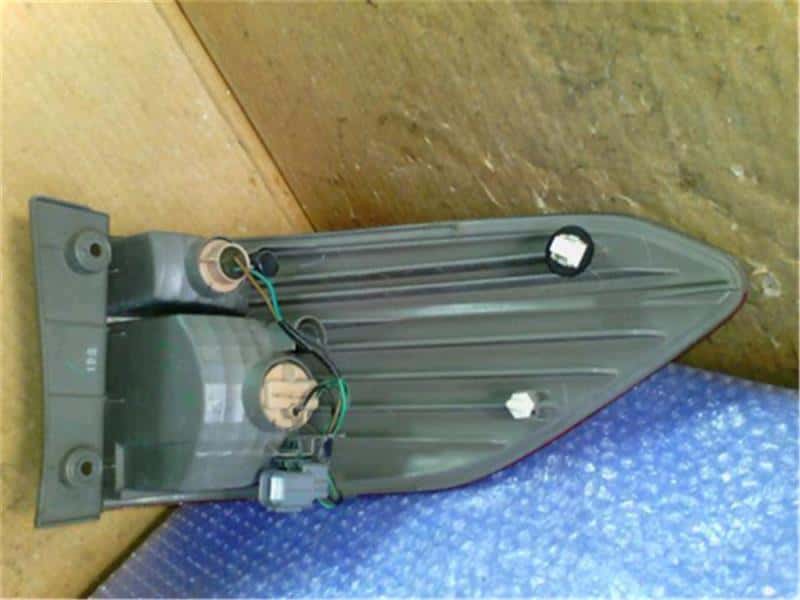 Left Tail Light HONDA Airwave 2005 DBA-GJ1 — photo 2