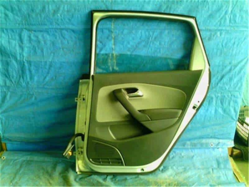 Rear Right Door Assembly VOLKSWAGEN Polo 2012 ABA-6RCAV 6R4 833 056 J — photo 2