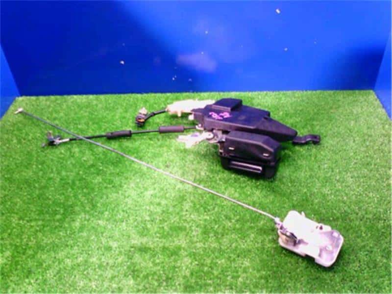 Rear Right Door Lock Actuator HONDA Vamos 2007 ABA-HM1 — photo 1