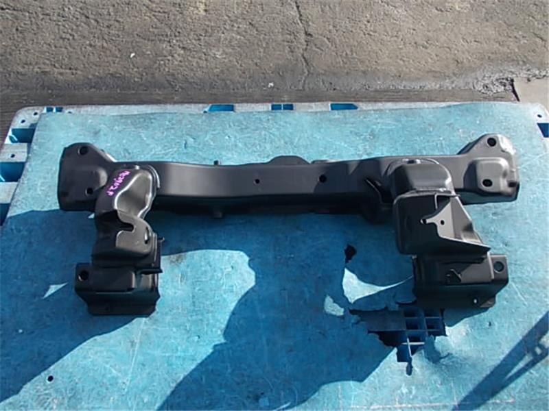 Rear Member Assembly TOYOTA Liteace 2004 GK-KR42 — photo 2