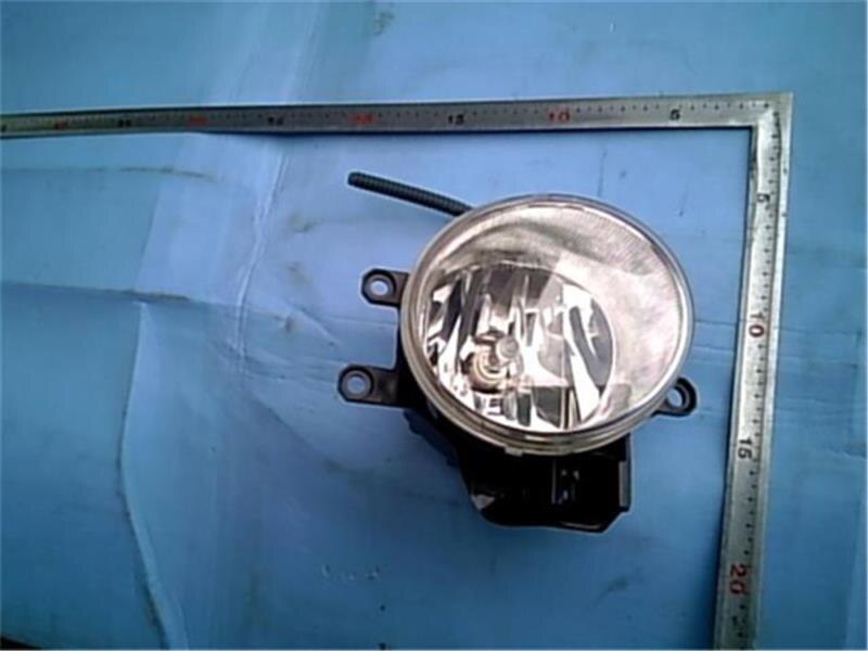 Right Fog Light TOYOTA Spade 2012 DBA-NCP141 — photo 1