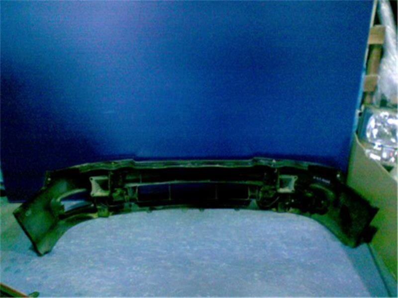 Front Bumper NISSAN Bluebird 1994 E-HU13 — photo 2