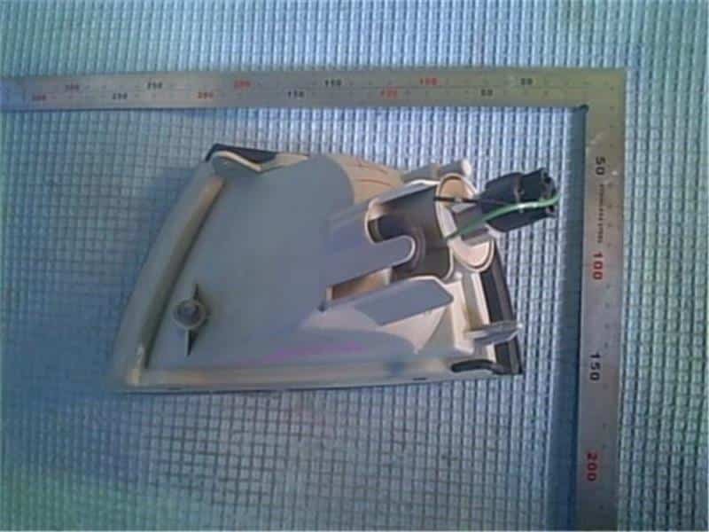 Right Side Marker Light MITSUBISHI Mirage 1996 E-CJ1A — photo 2
