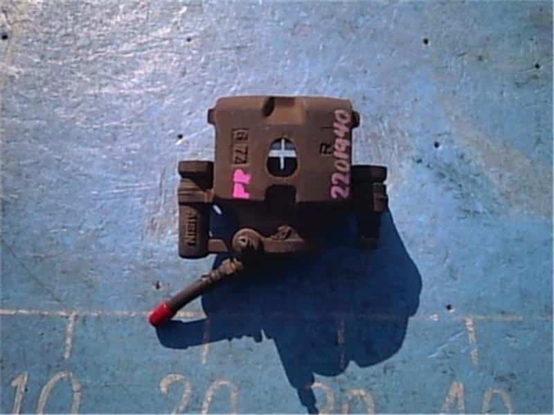 Front Right Brake Caliper MITSUBISHI Minicab Truck 1996 V-U42 — photo 2