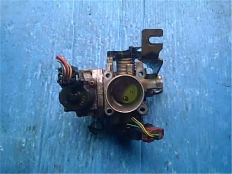 Throttle Body MITSUBISHI Town Box 2002 TA-U62 — photo 1