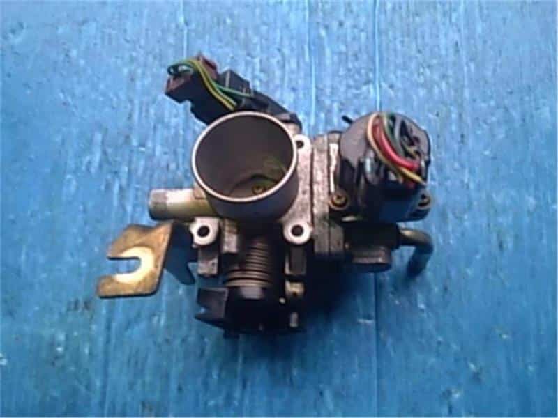 Throttle Body MITSUBISHI Town Box 2002 TA-U62 — photo 2