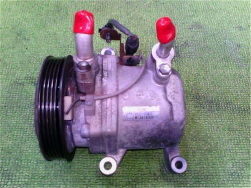 A/C Compressor NISSAN Moco 2013 DBA-MG33 — photo 1