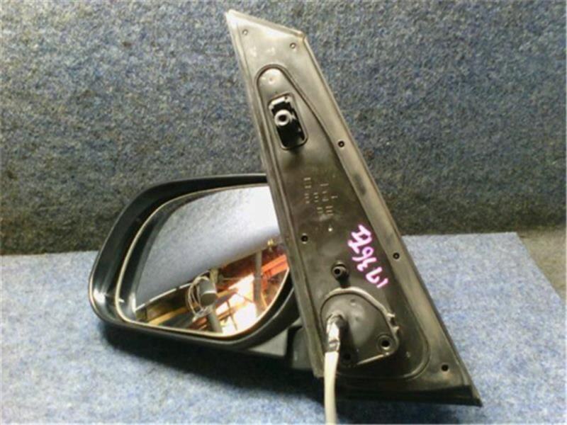 Left Side Door Mirror TOYOTA Ractis 2006 DBA-NCP100 — photo 2