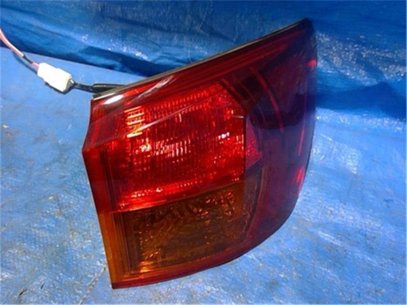 Right Tail Light TOYOTA Lexus is 2007 DBA-GSE20 — photo 2