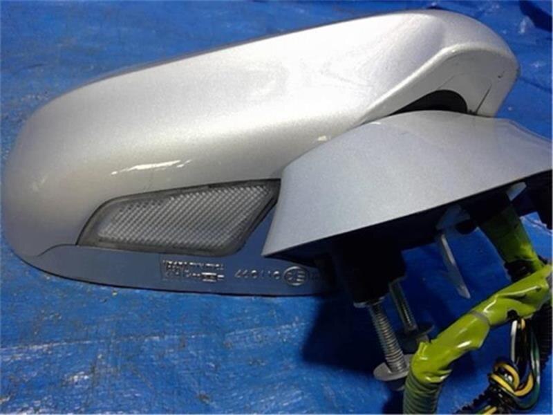 Right Side Door Mirror TOYOTA Lexus is 2007 DBA-GSE20 — photo 6