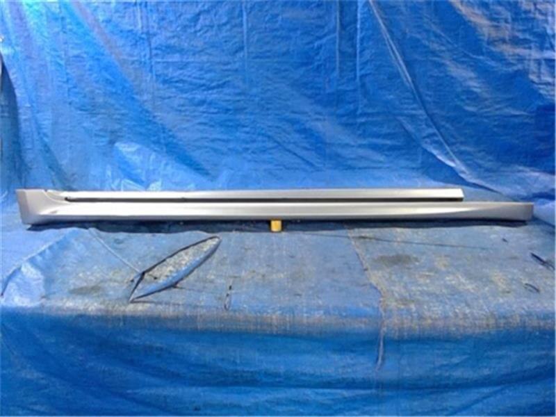 Right Side Step TOYOTA Lexus is 2007 DBA-GSE20 — photo 1