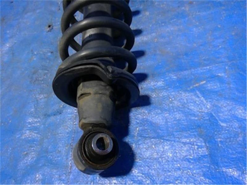 Rear Left Strut Assembly TOYOTA Lexus is 2007 DBA-GSE20 — photo 4