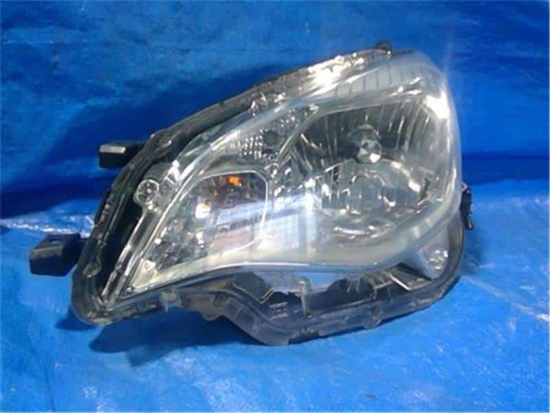 Left Headlight SUBARU Trezia 2010 DBA-NCP125X 8115052C41 — photo 2