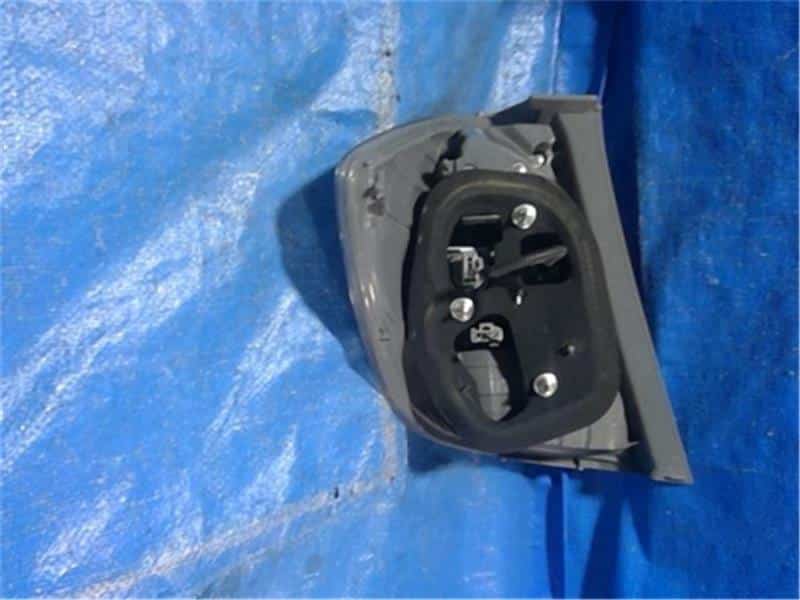 Right Tail Light HONDA Fit 2011 DAA-GP1 — photo 6