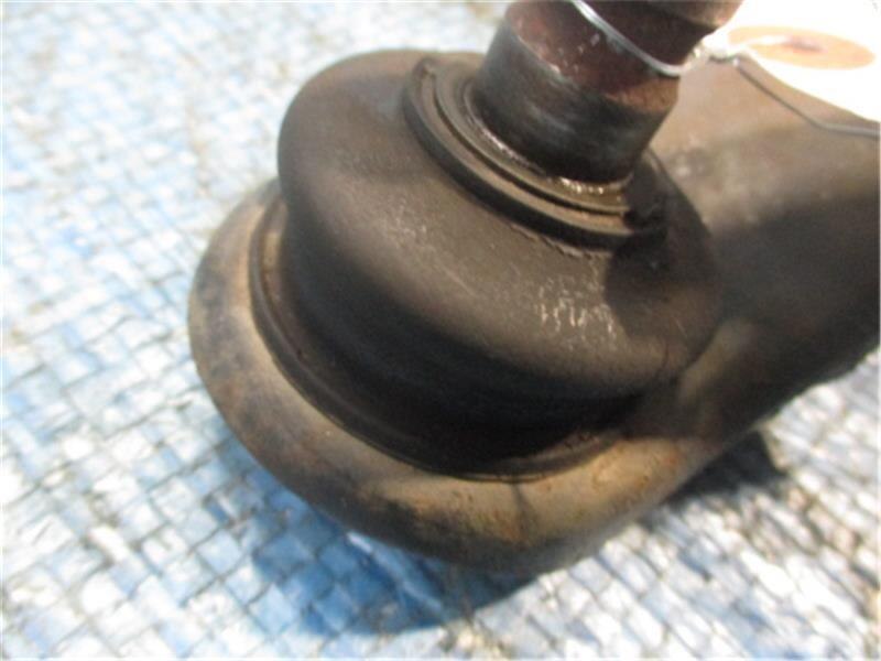 Front Right Lower Control Arm NISSAN Clipper 2012 GBD-U72 — photo 2