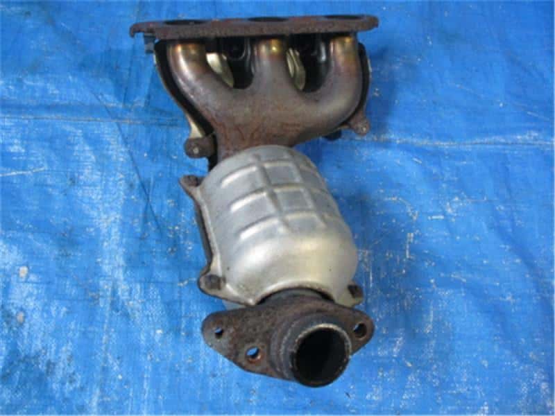 Exhaust Manifold NISSAN Moco 2009 DBA-MG22 — photo 2