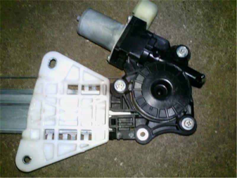 Front Right Door Window Regulator MAZDA Flare Crossover 2014 DBA-MS31S 1A3158560A — photo 2