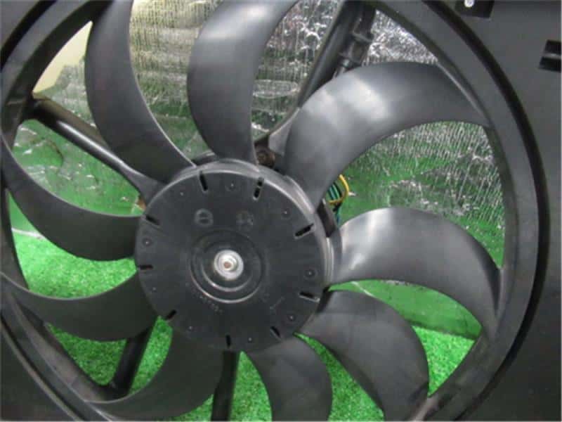 Radiator Cooling Fan NISSAN Cube 2008 DBA-Z12 — photo 4