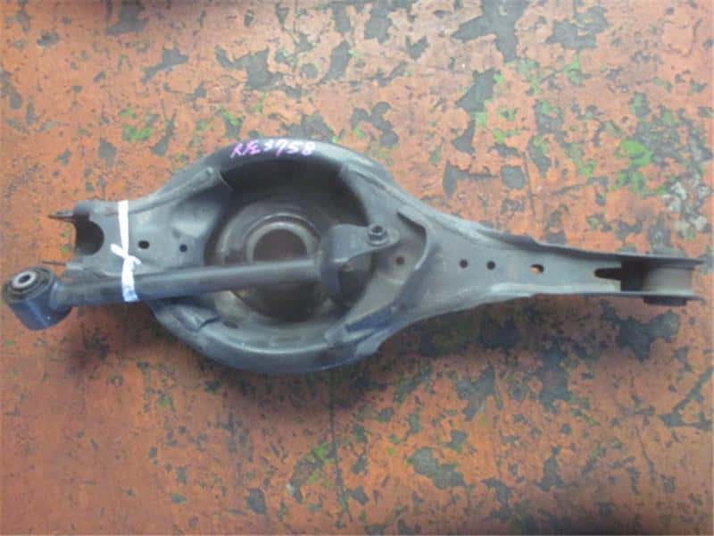 Rear Left Lower Control Arm MAZDA CX-5 2012 LDA-KE2FW — photo 1