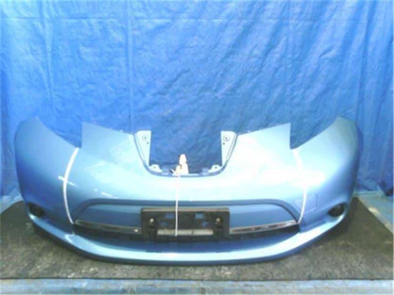 Front Bumper NISSAN Leaf_ 2010 ZAA-ZE0 — photo 1