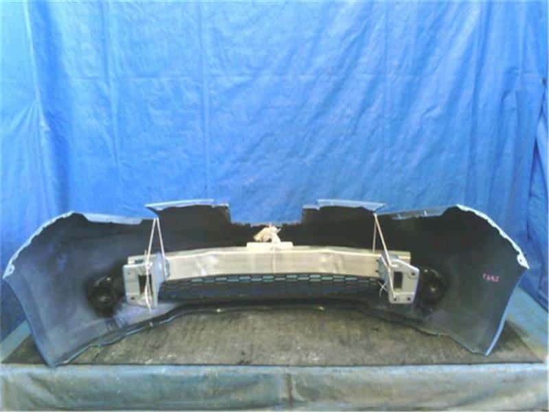 Front Bumper NISSAN Leaf_ 2010 ZAA-ZE0 — photo 7