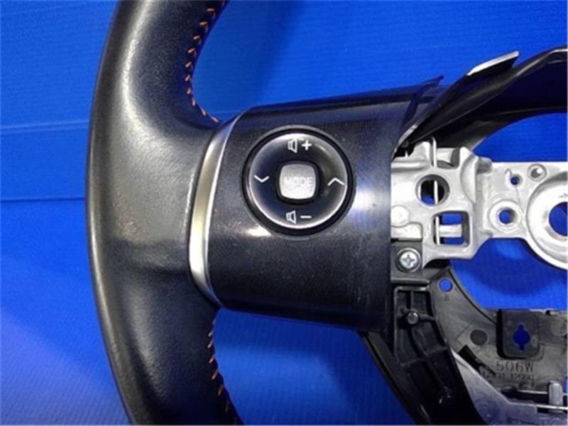 Steering Wheel TOYOTA Sienta 2018 DBA-NSP170G — photo 3