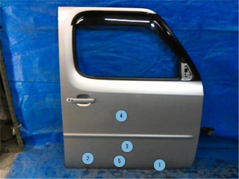 Front Right Door Assembly NISSAN Cube 2005 DBA-BZ11 — photo 1